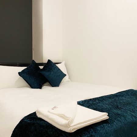 Cozy Nights - Ibrox Street Appartement Glasgow Buitenkant foto